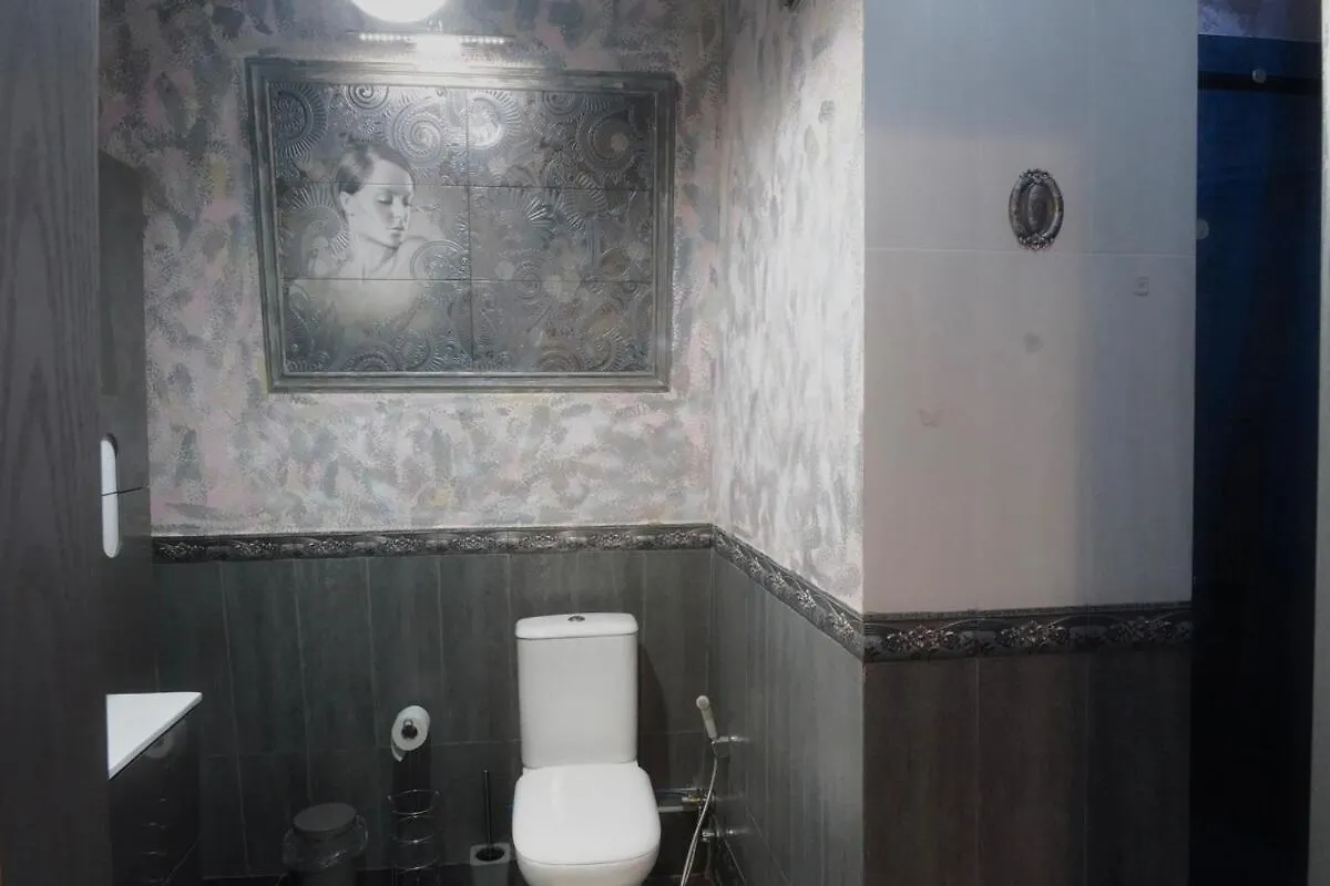 Central Old Batumi Cozy Apartment With Balcony