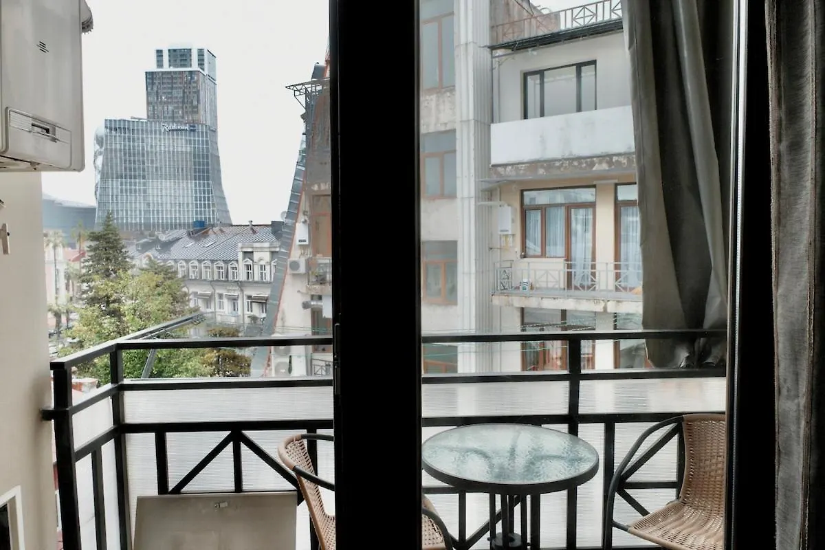 Central Old Batumi Cozy Apartment With Balcony